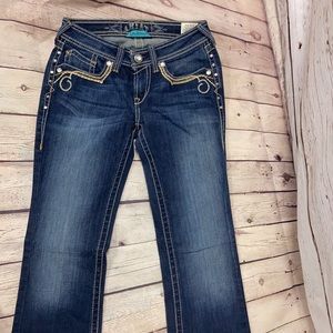 Ariat embroidered bootcut jeans!